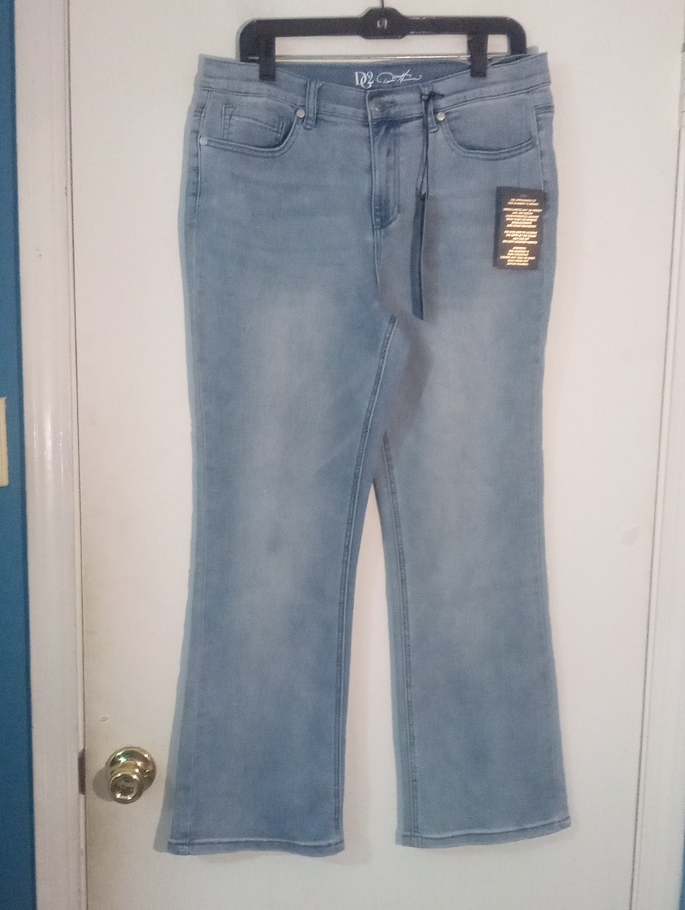 DG2 By Diane Gilman Light Wash Jeans 12P 12 Petite NWT